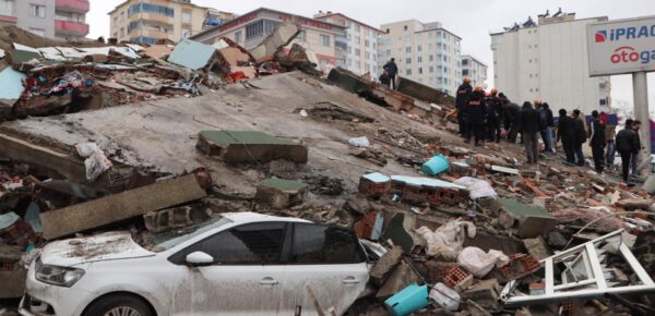 Çağımızın Vebası Salt Kötülük Üzerine